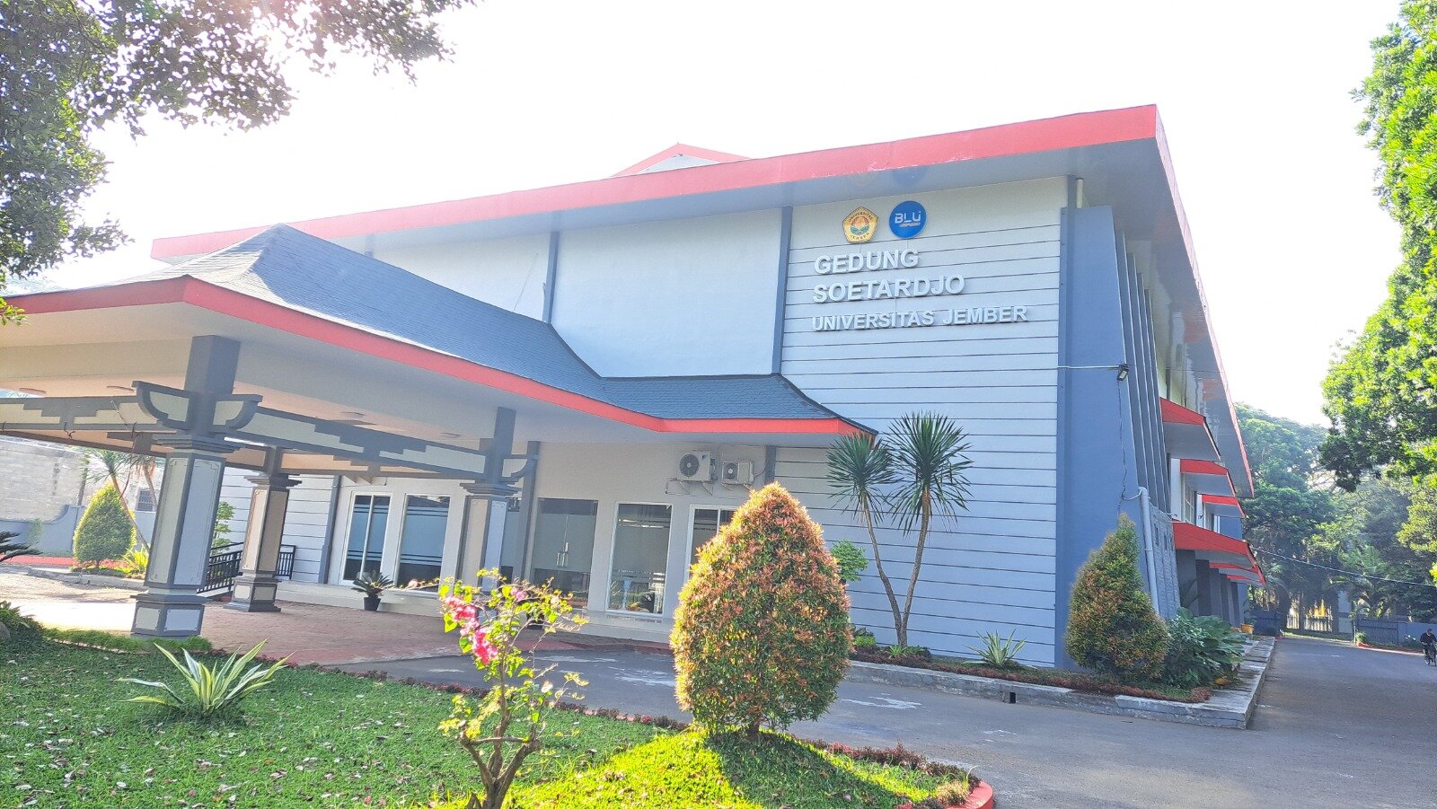Gedung Soetardjo (Siang : 00.00 - 12.00 WIB)